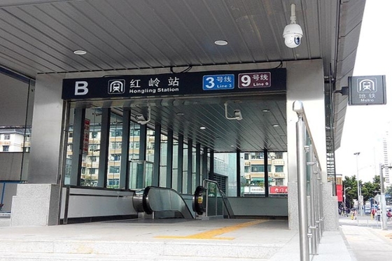 ประเทศจีน สถานีรถไฟใต้ดินผลิตภัณฑ์สเตนเลสแบบกำหนดเองที่มีทางเข้าและออกหลายทาง ผู้ผลิต